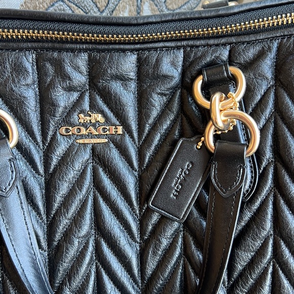 LIMITED ADDITION Coach quilted black sachel leather - Picture 4 of 8